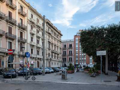 Per visitare l�edificio ci portiamo su corso Cavour